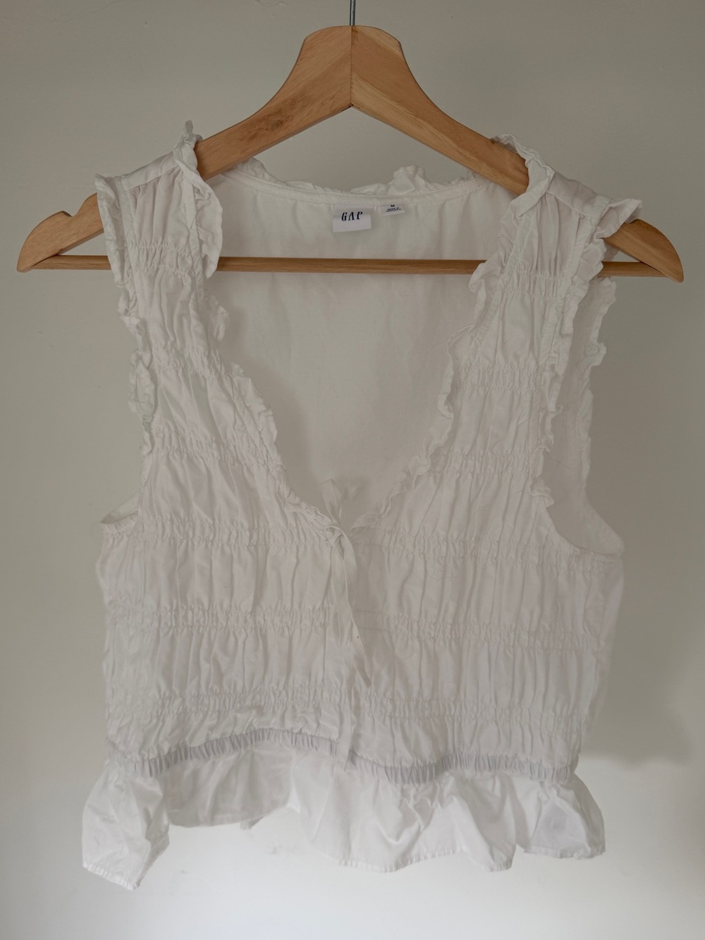 GAP White Smocked Ruffle Sleeveless Camisole Small